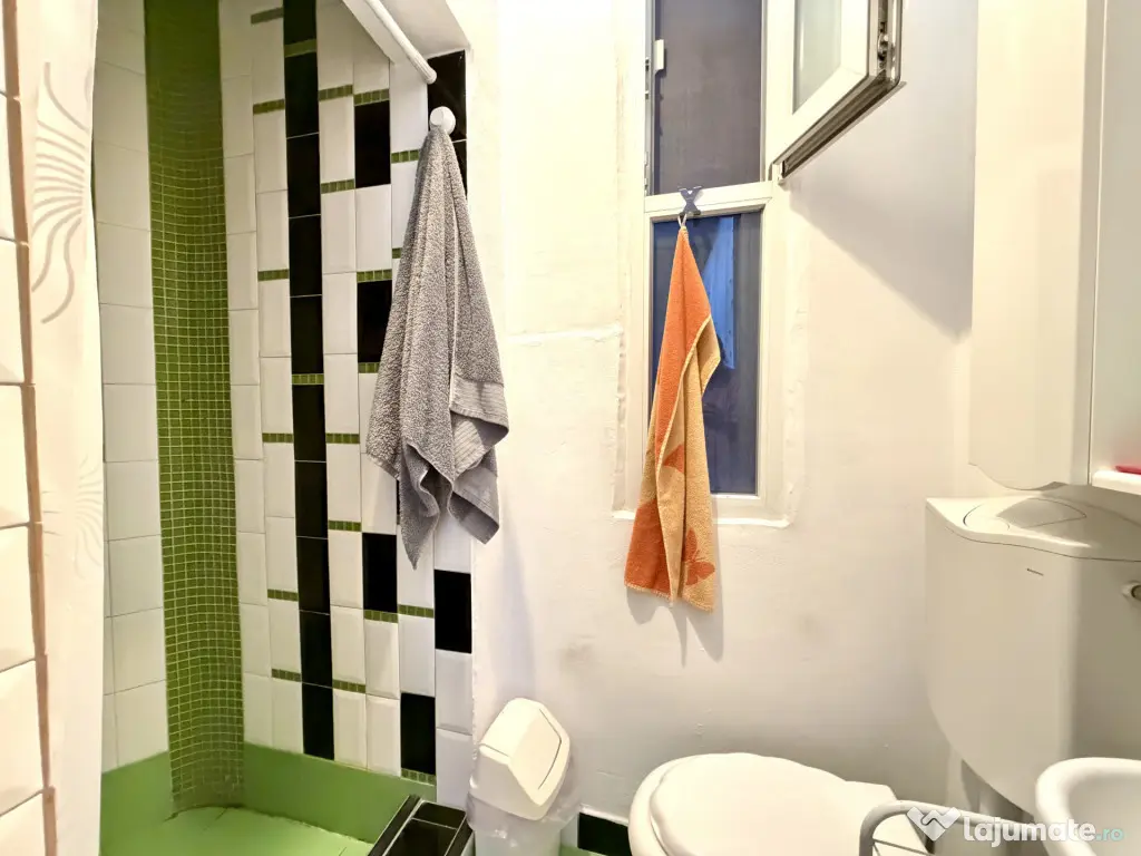 Casa cu 4 camere, 136 mp utili, curte comuna - Zona Centrala - Timisoara (Timis)