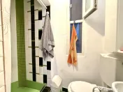 Casa cu 4 camere, 136 mp utili, curte comuna - Zona Centrala 