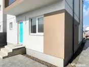 Duplex cu 5 camere separat prin camera tehnica - Mosnita Nou 