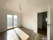 Duplex cu 5 camere separat prin camera tehnica - Mosnita Nou 
