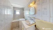 3 CAMERE, 78,4 MP | BLOC DIN 1990, ANVELOPAT | DOAMNA GHICA 