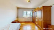 3 CAMERE, 78,4 MP | BLOC DIN 1990, ANVELOPAT | DOAMNA GHICA 