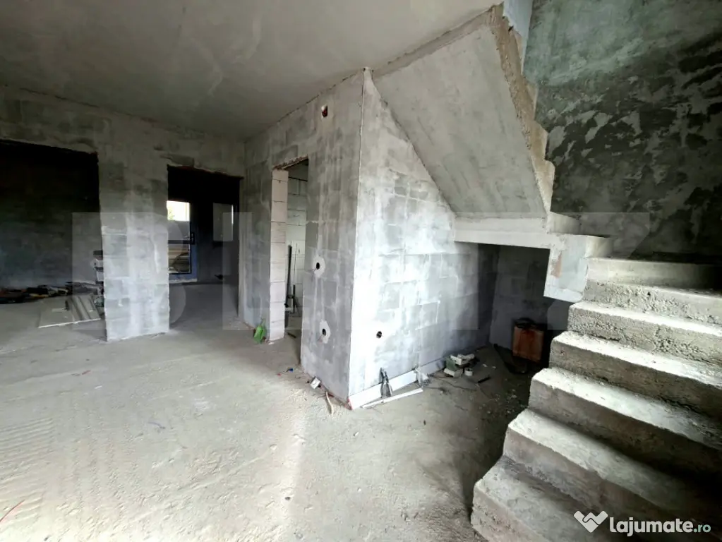 Casa P+M, zona Bariera Valcii, 160mp utili, 350 mp teren - Craiova (Dolj)