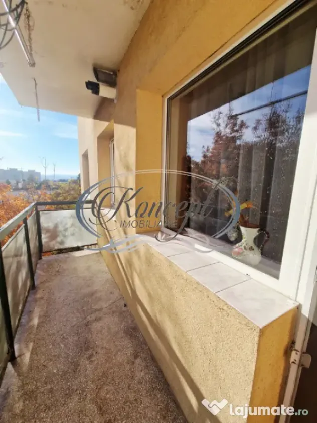Apartament cu 3 camere pe strada Parang, cartier Manastur - Cluj-Napoca (Cluj)