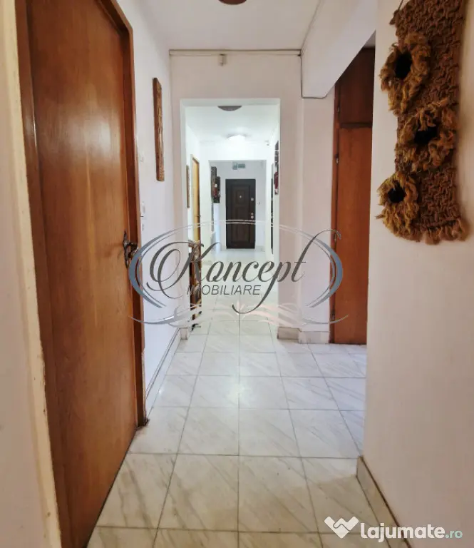 Apartament cu 3 camere pe strada Parang, cartier Manastur - Cluj-Napoca (Cluj)