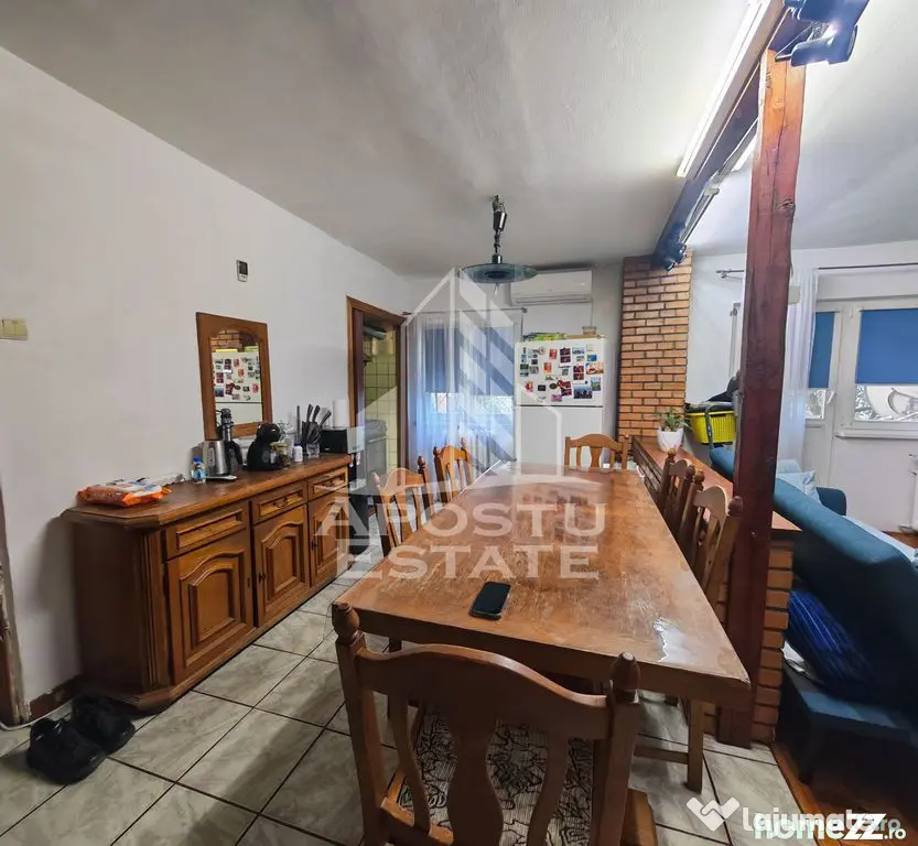 Apartament cu 4 camere, 2 bai, de vanzare, zona Soarelui - Timisoara (Timis)