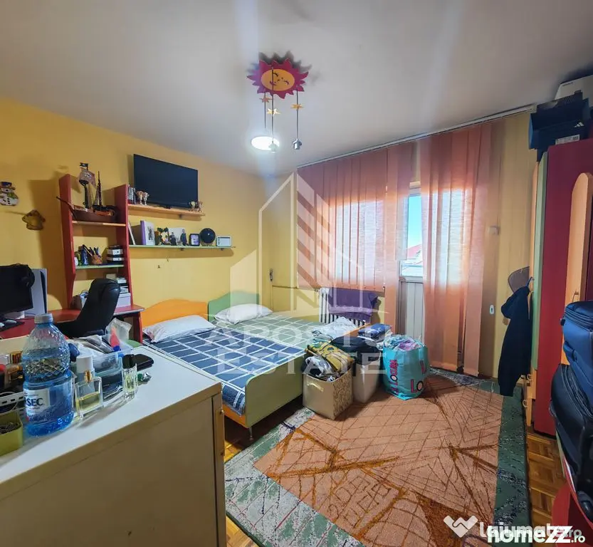 Apartament cu 4 camere, 2 bai, de vanzare, zona Soarelui - Timisoara (Timis)