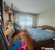 Apartament cu 4 camere, 2 bai, de vanzare, zona Soarelui