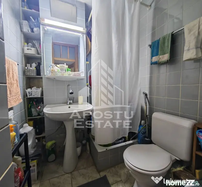 Apartament cu 4 camere, 2 bai, de vanzare, zona Soarelui - Timisoara (Timis)