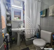 Apartament cu 4 camere, 2 bai, de vanzare, zona Soarelui