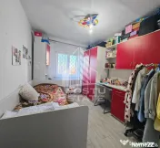 Apartament cu 4 camere, 2 bai, de vanzare, zona Soarelui