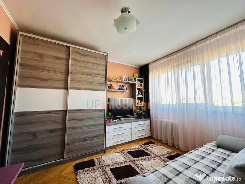 APARTAMENT 3 CAMERE | ETAJ 7/8 | ZONA ROGERIUS | STRADA STEF - Oradea (Bihor)