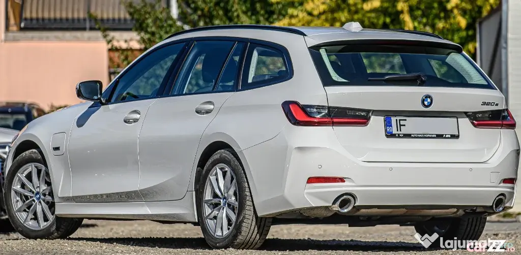 BMW 320E Plug In Hybrid, automat, electric, 2023, garantie 2028, doar 117.133 km - Bucuresti (Bucuresti-Ilfov)