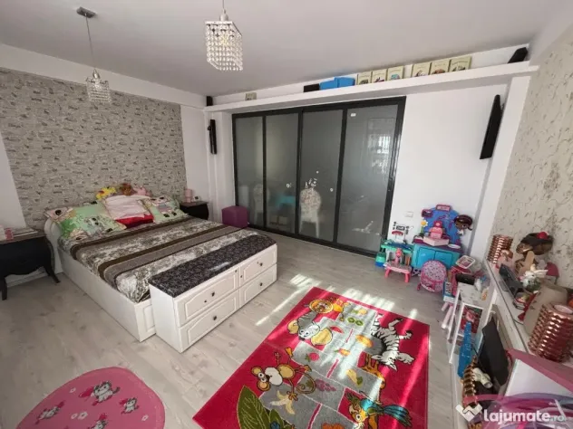 Vând garsonieră 40,57 mp - Bucuresti (Bucuresti-Ilfov)