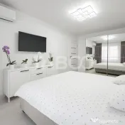 Apartament decomandat renovat de vanzare 2 camere video disp 
