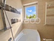 Apartament 3 camere de vanzare etaj 1 balcon 2 parcari Arhit 