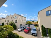 Apartament 3 camere de vanzare etaj 1 balcon 2 parcari Arhit 