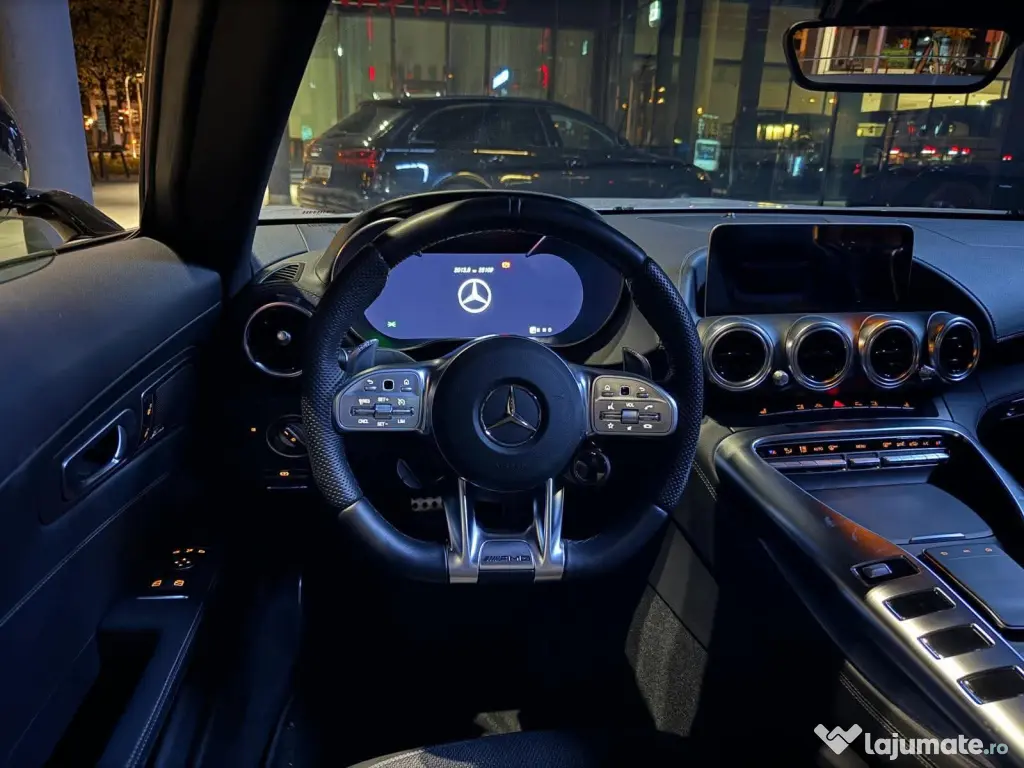 Mercedes-AMG GT Roadster 2019 V8 biturbo 476 CP cabrio