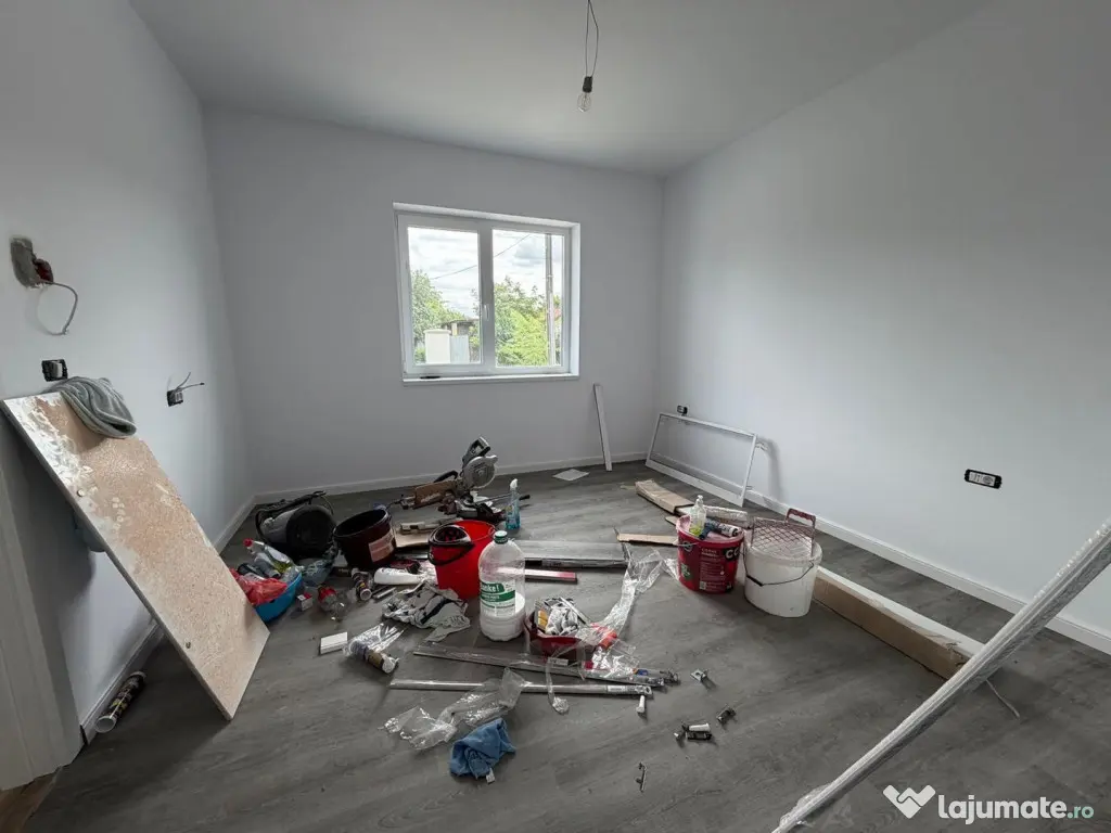 Duplex | 110 mp utili | Asfalt | Toate utilitatile | Finisaj - Beregsau Mare (Timis)