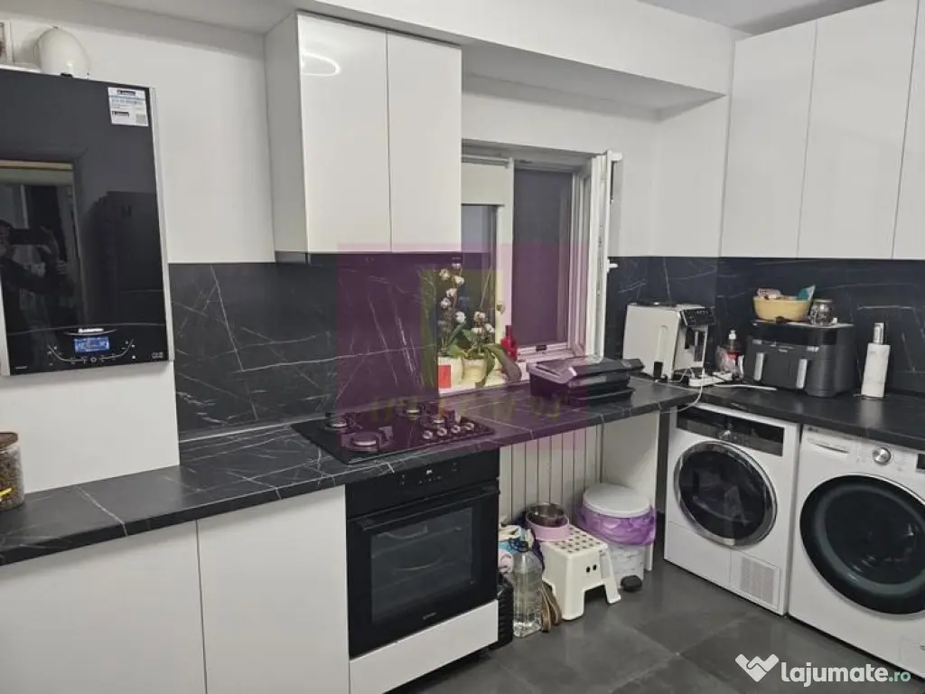 VANZARE APARTAMENT 3 CAMERE BD. DECEBAL - Bucuresti (Bucuresti-Ilfov)