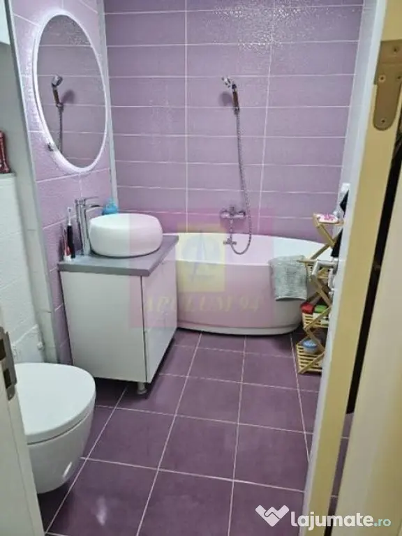 VANZARE APARTAMENT 3 CAMERE BD. DECEBAL - Bucuresti (Bucuresti-Ilfov)