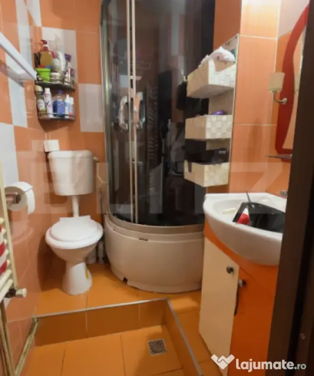 Apartament cu 2 camere, 37 mp, mobilat și utilat, Trivale - Pitesti (Arges)