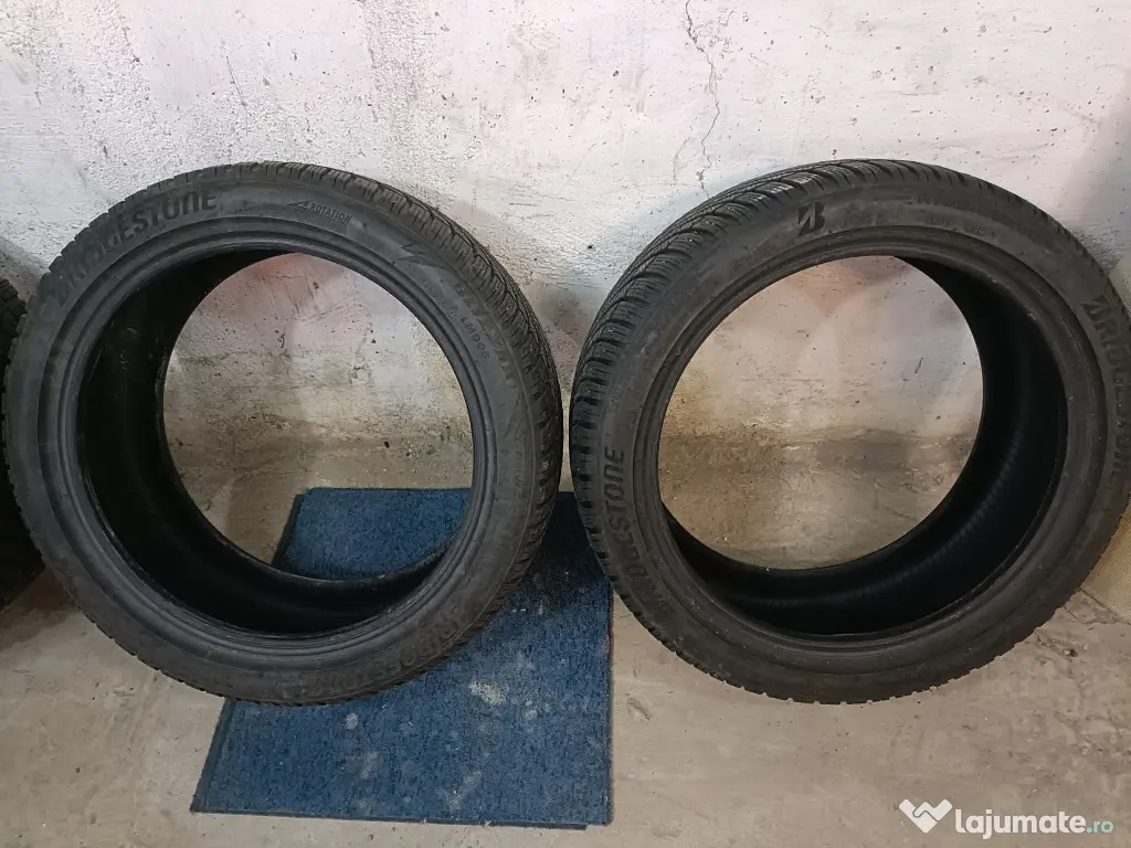 Anvelope Bridgestone iarna 225 45 18