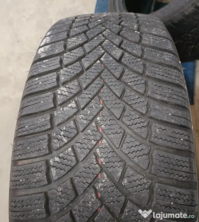 Anvelope Bridgestone iarna 225 45 18