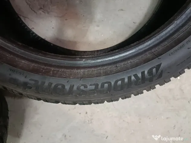 Anvelope Bridgestone iarna 225 45 18