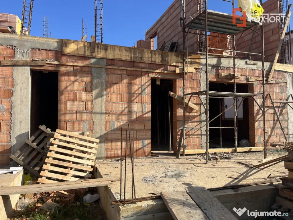 Duplex 5 camere, despartit prin camera tehnica NOU, Calea Me - Urseni (Timis)