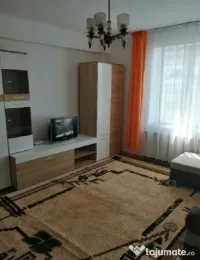 Inchiriez garsoniera Ultracentral langa Primaria Craiova.