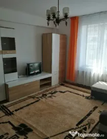 Inchiriez garsoniera Ultracentral langa Primaria Craiova.
