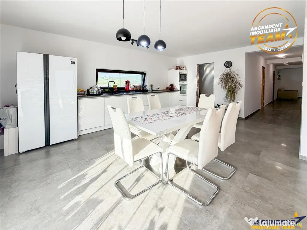 Casa noua, spatioasa, panorama superba, Benedek Mezo, Sfantu - Sfantu Gheorghe (Covasna)