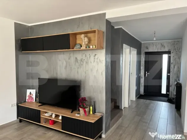 Casă tip duplex de închiriat, cartier Izvor – 3 dormitoa - Tarlungeni (Brasov)