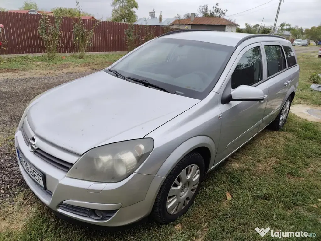Opel Astra H Caravan 1.6 Benzină - 2005 - 232.271 km