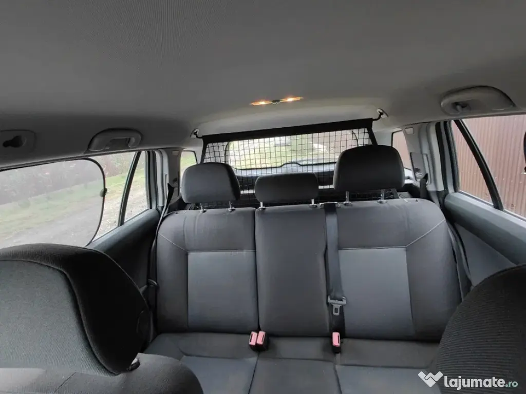 Opel Astra H Caravan 1.6 Benzină - 2005 - 232.271 km