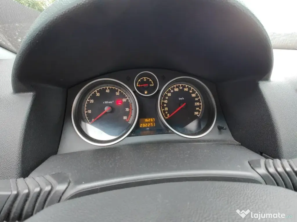 Opel Astra H Caravan 1.6 Benzină - 2005 - 232.271 km