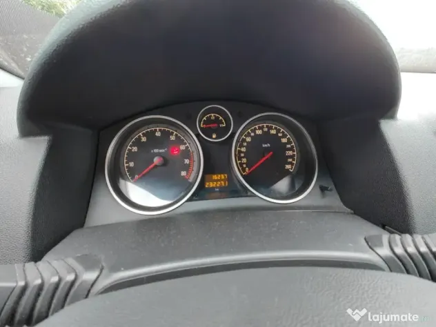 Opel Astra H Caravan 1.6 Benzină - 2005 - 232.271 km