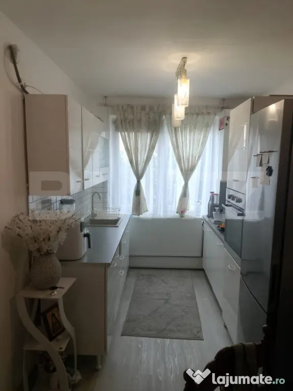 Inchiriez Apartament cu posibilitati multiple - Sibiu (Sibiu)