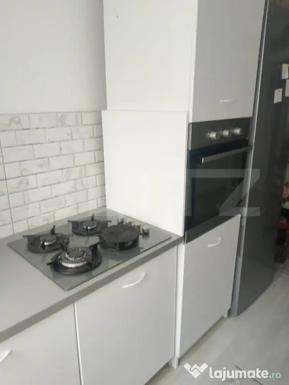 Inchiriez Apartament cu posibilitati multiple - Sibiu (Sibiu)