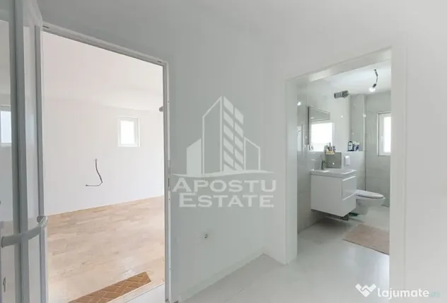 Casa individuala, 6 camere, 2 bai, garaj, teren 913, pompa de caldura - Sacalaz (Timis)
