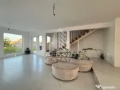 Casa individuala, 6 camere, 2 bai, garaj, teren 913, pompa de caldura 