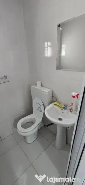 Spatiu comercial zona Liceului Economic 