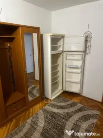 Apartament 3 camere decomandate, et. 1 zona Port