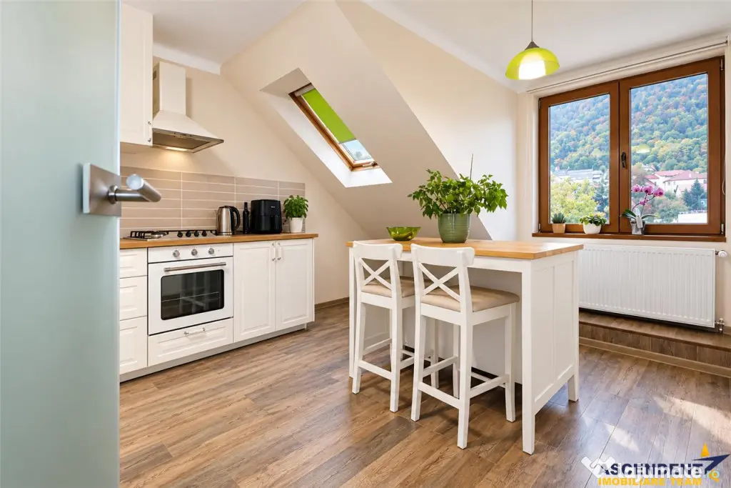 Apartament cu panorama de exceptie asupra Brasovului si Tamp - Brasov (Brasov)