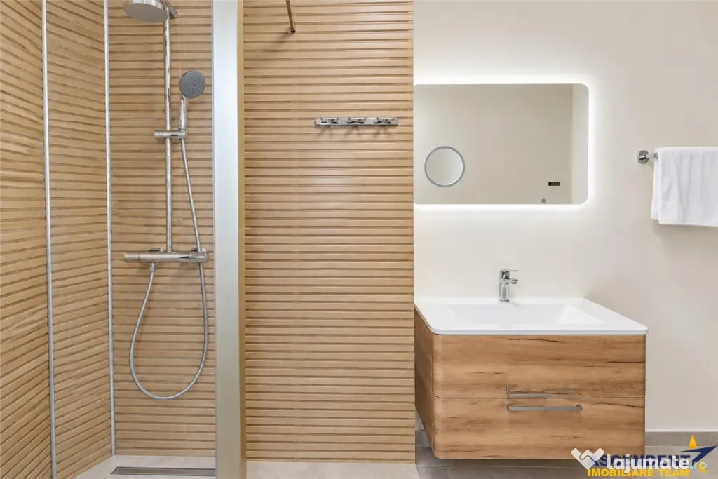 Apartament cu panorama de exceptie asupra Brasovului si Tamp - Brasov (Brasov)