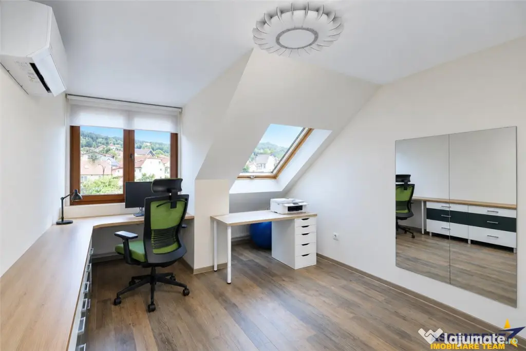 Apartament cu panorama de exceptie asupra Brasovului si Tamp - Brasov (Brasov)