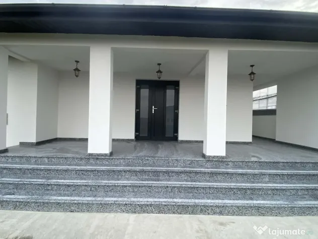 Casa noua mobilata si utilata zona rezidentiala - Botosani (Botosani)