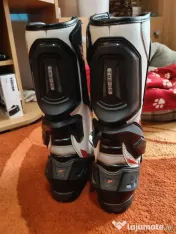 Ghete Moto Nr 43 