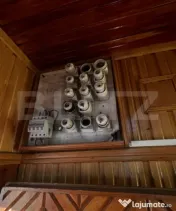 Se vinde casă in orașul HAȚEG – cu etaj, mansardă, pis 